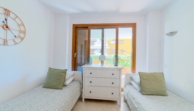 Resale - Apartment - Orihuela Costa - Punta Prima