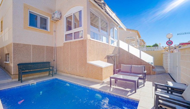 Begagnad - Fristående Villa - Orihuela Costa - Los Altos