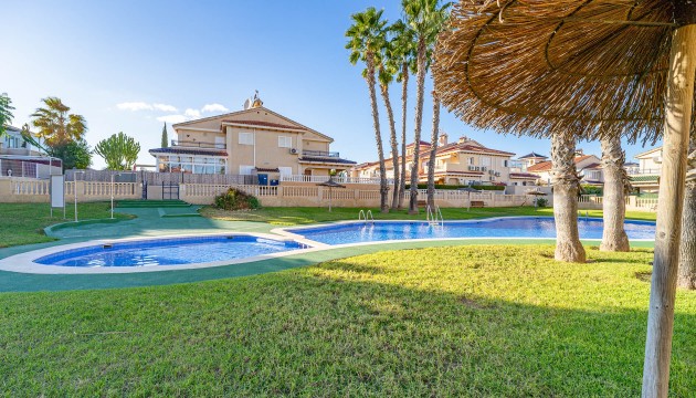 Resale - Apartment - Orihuela Costa - Playa Flamenca