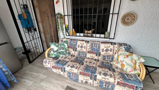 Resale - Apartment - Torrevieja - La Siesta