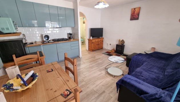 Resale - Apartment - Torrevieja - La Siesta