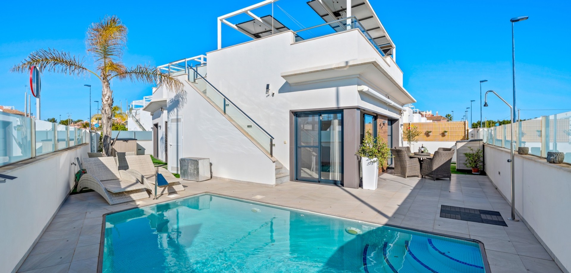 House in Roda - view 1