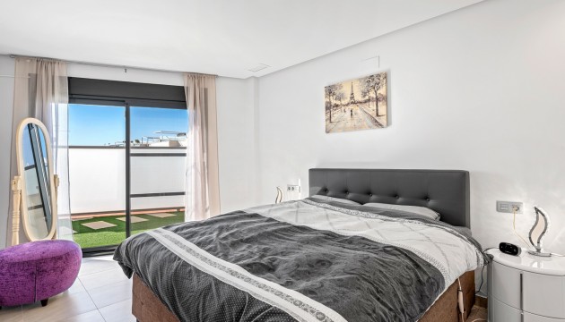 Resale - Detached Villa - Los Alcazares