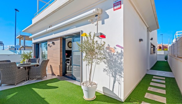 Resale - Detached Villa - Los Alcazares