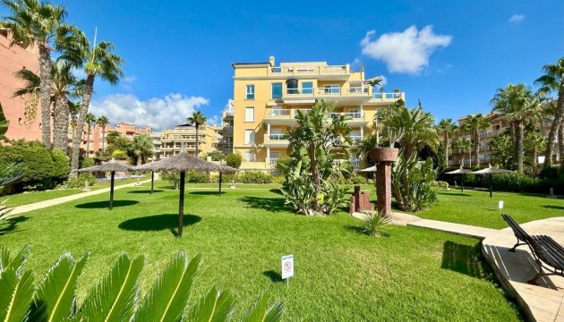 Resale - Apartment - Orihuela Costa - Cabo Roig