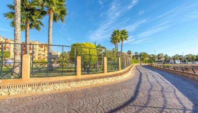 Resale - Apartment - Orihuela Costa - Cabo Roig