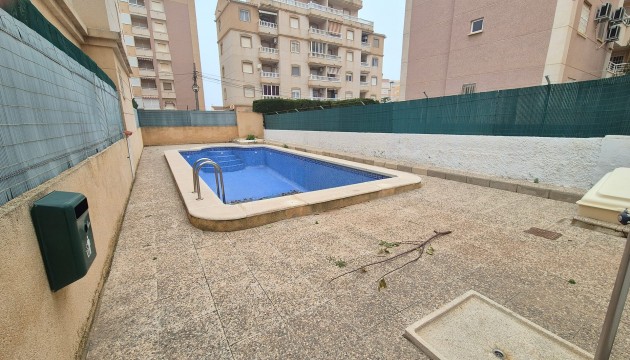 Перепродажа - Квартира - Torrevieja