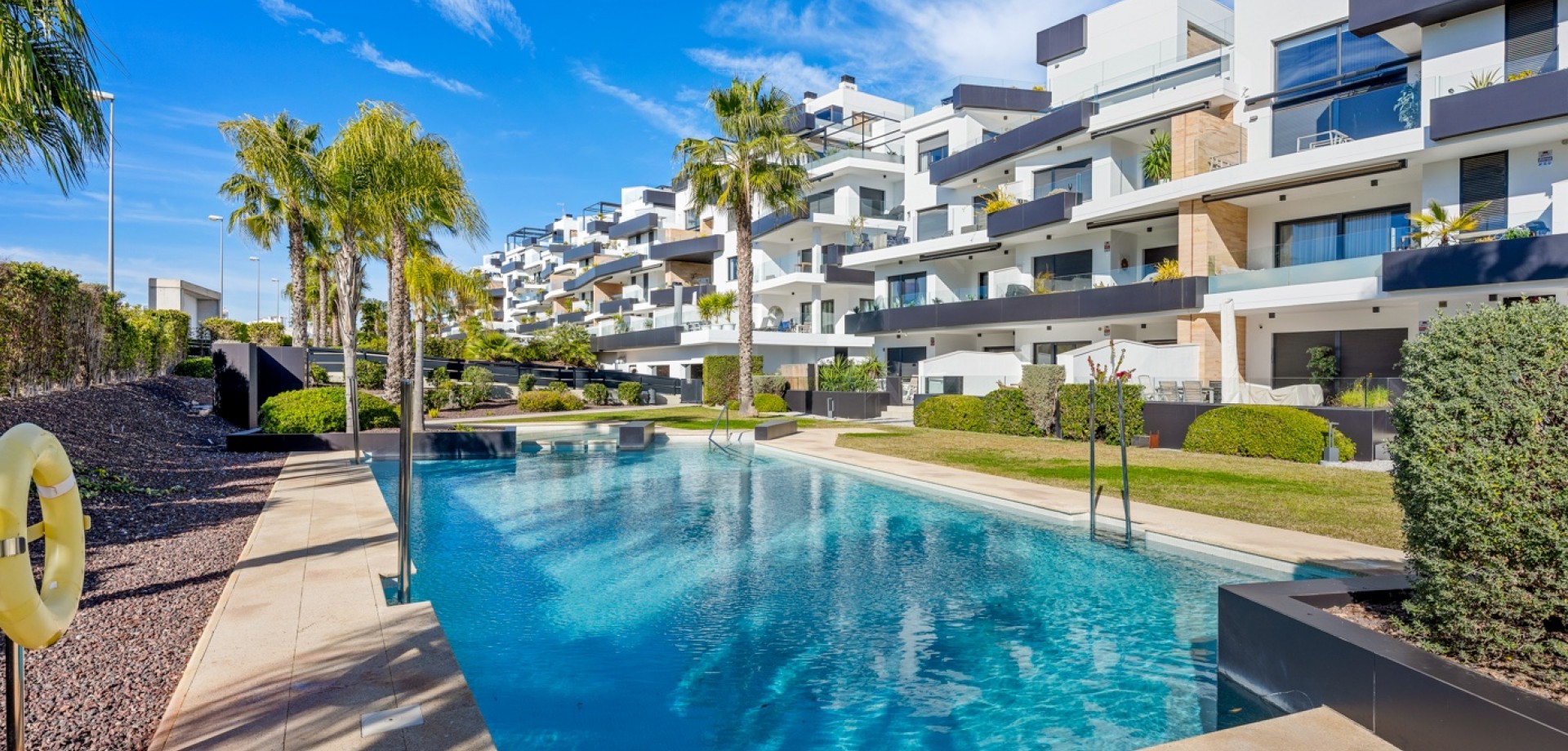 Apartment in La Zenia - view 1