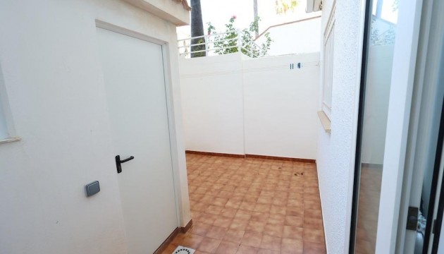 Resale - Bungalow - Orihuela Costa - Campoamor