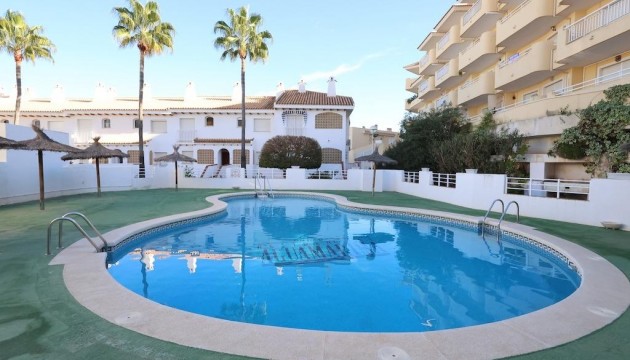 Resale - Bungalow - Orihuela Costa - Campoamor