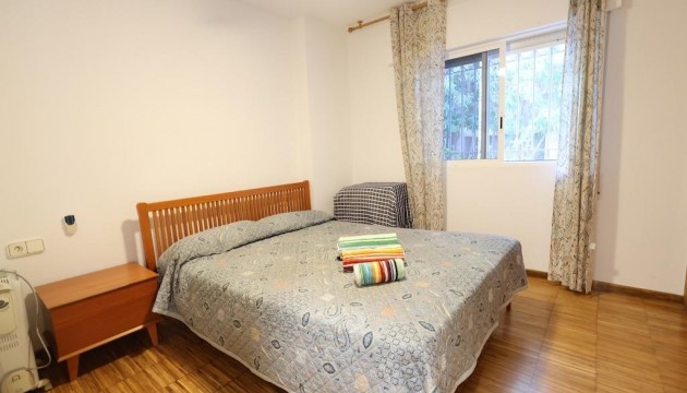 Resale - Bungalow - Orihuela Costa - Campoamor