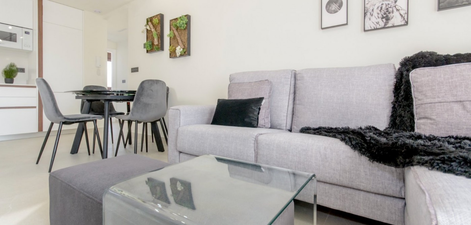 House in Los Balcones - Image 4