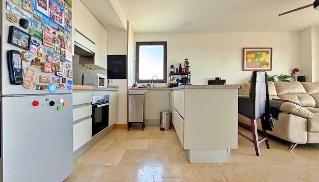 Resale - Apartment - Orihuela Costa - Campoamor