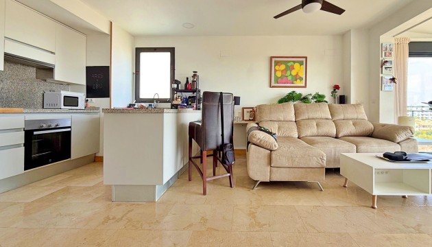 Resale - Apartment - Orihuela Costa - Campoamor