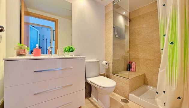 Resale - Apartment - Orihuela Costa - Campoamor