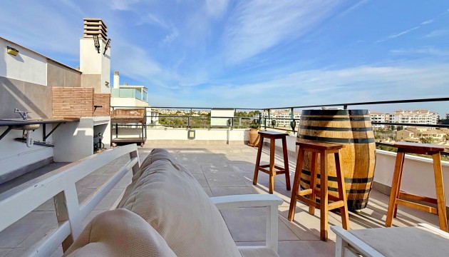 Resale - Apartment - Orihuela Costa - Campoamor