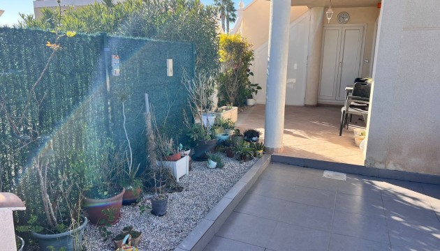 Resale - Apartment - Guardamar del Segura - El Raso