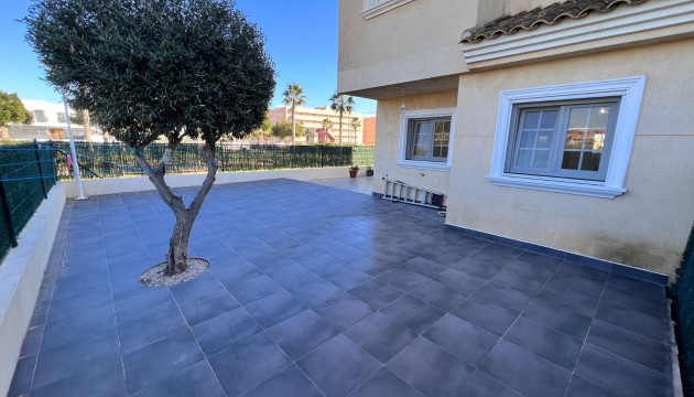 Resale - Apartment - Guardamar del Segura - El Raso