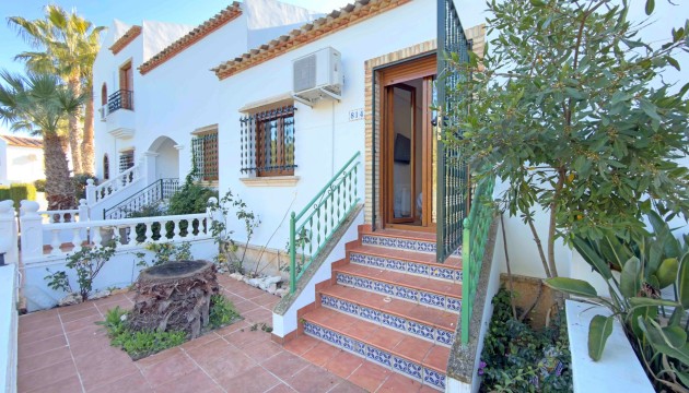 Resale - Townhouse - Orihuela Costa - Villamartín