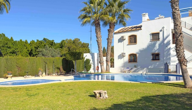 Resale - Townhouse - Orihuela Costa - Villamartín