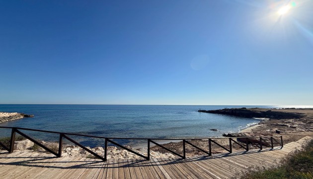 Resale - Apartment - Orihuela Costa - Punta Prima