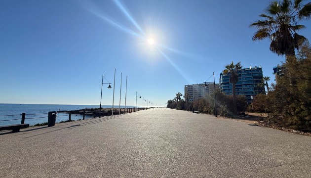 Resale - Apartment - Orihuela Costa - Punta Prima