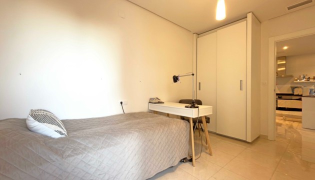 Resale - Apartment - Orihuela Costa - Los Dolses