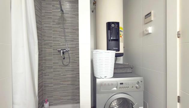 Resale - Apartment - Orihuela Costa - Los Dolses