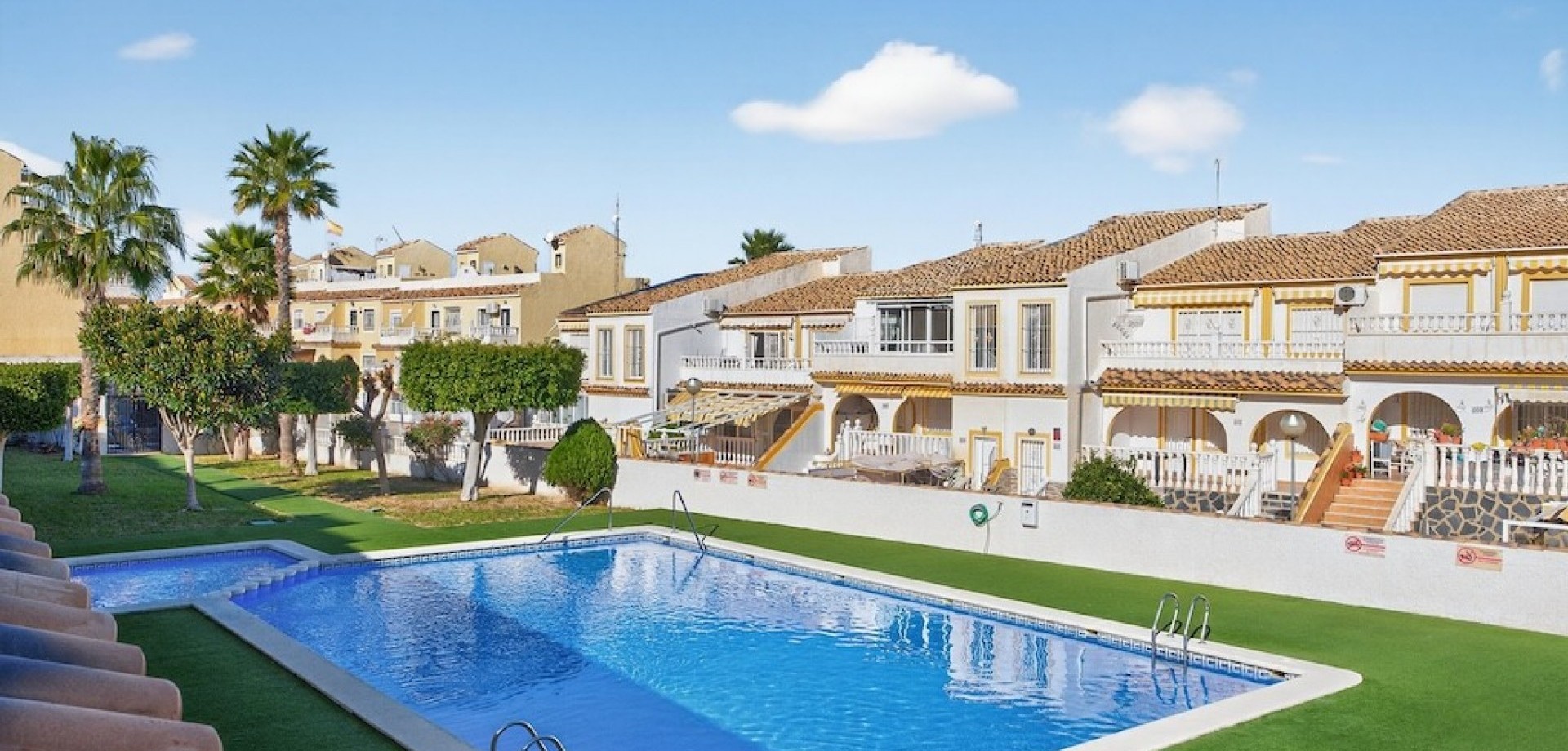 Apartment in El Altet - view 1