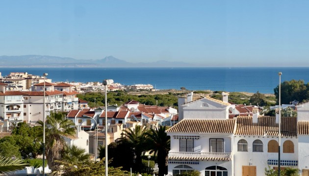Resale - Apartment - Torrevieja - Nueva Torrevieja - Aguas Nuevas