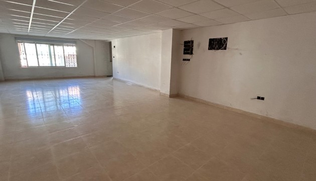 Перепродажа - Коммерческий - Jacarilla