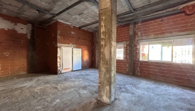 Перепродажа - Коммерческий - Jacarilla