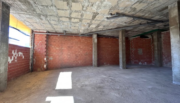 Перепродажа - Коммерческий - Jacarilla