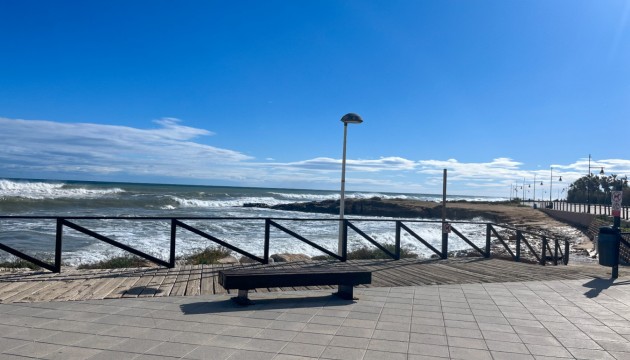 Resale - Apartment - Torrevieja - Punta Prima