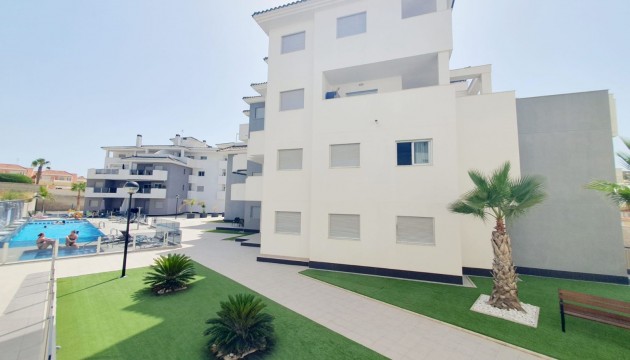 Resale - Apartment - Orihuela Costa - Villamartín