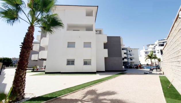 Resale - Apartment - Orihuela Costa - Villamartín