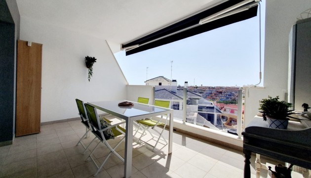 Resale - Apartment - Orihuela Costa - Villamartín