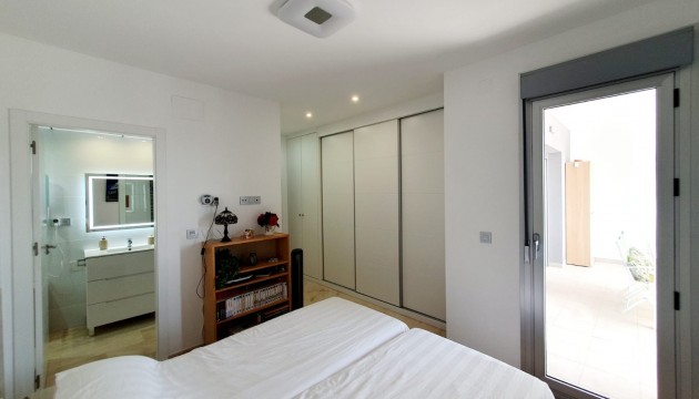 Resale - Apartment - Orihuela Costa - Villamartín