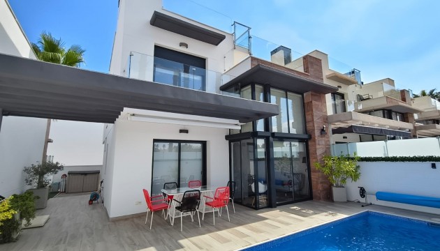 Resale - Detached Villa - Orihuela Costa - Lomas de Cabo Roig