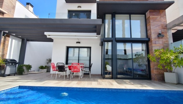 Resale - Detached Villa - Orihuela Costa - Lomas de Cabo Roig