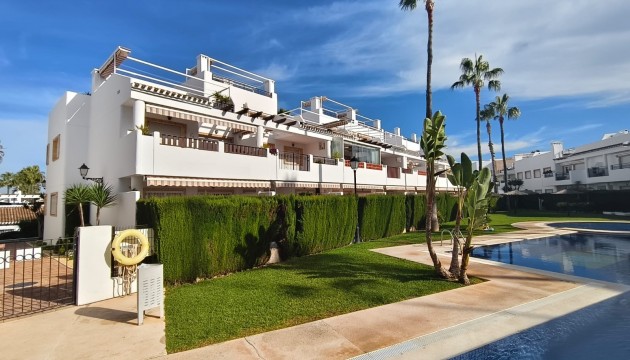 Resale - Apartment - Orihuela Costa - Villamartín