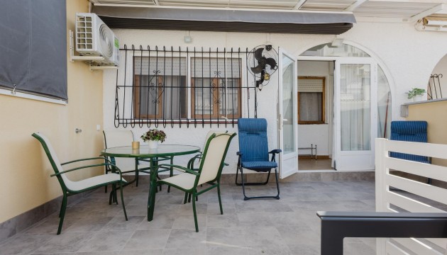 Resale - Bungalow - Torrevieja - El Acequión - Los Náufragos