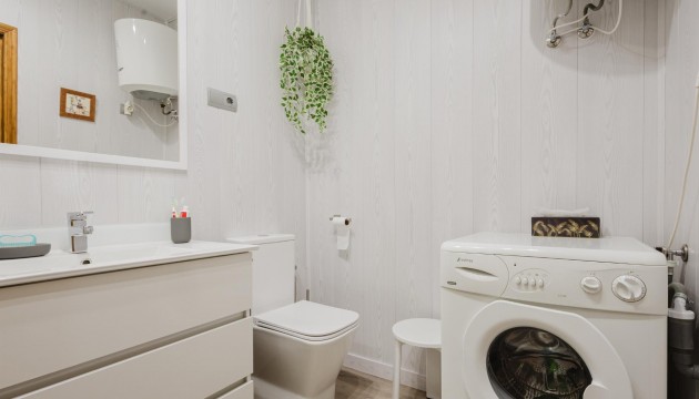 Resale - Bungalow - Torrevieja - El Acequión - Los Náufragos