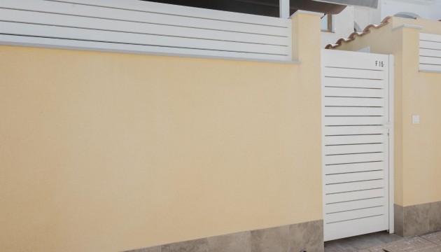 Resale - Bungalow - Torrevieja - El Acequión - Los Náufragos