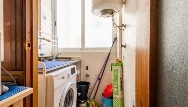 Resale - Apartment - Torrevieja - El Acequión - Los Náufragos