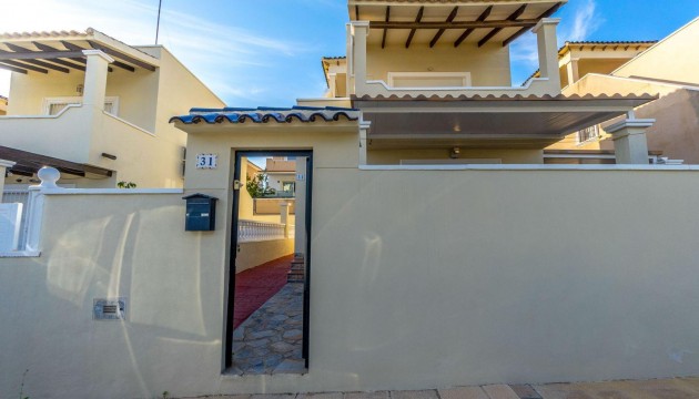 Resale - House - Orihuela Costa - Villamartín