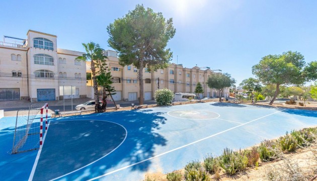 Resale - House - Orihuela Costa - Villamartín