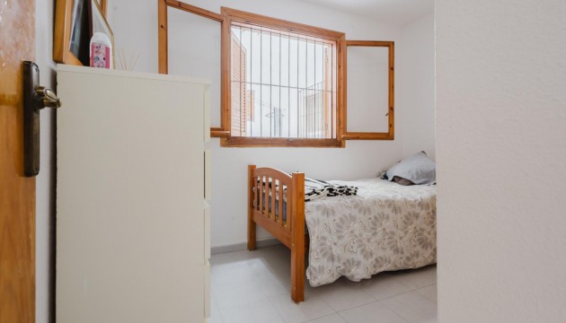 Resale - Apartment - Torrevieja - El Acequión - Los Náufragos
