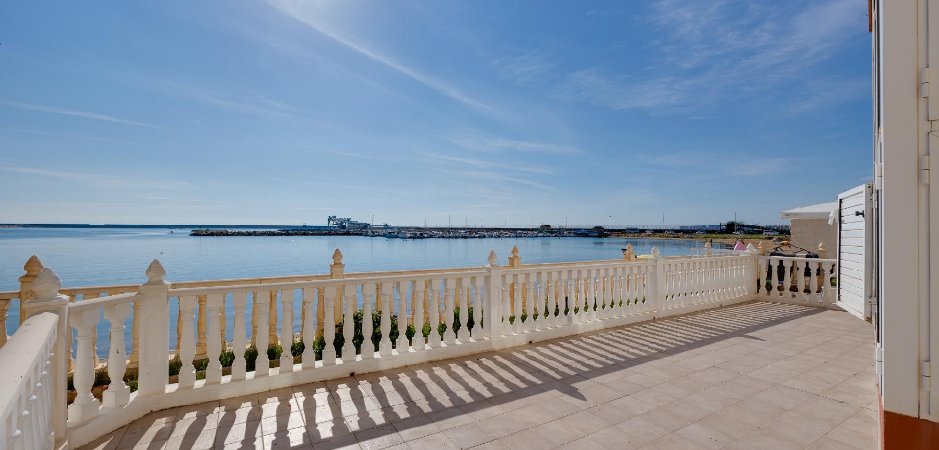 Apartment in Torrevieja - view 1