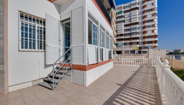 Resale - Apartment - Torrevieja - El Acequión - Los Náufragos